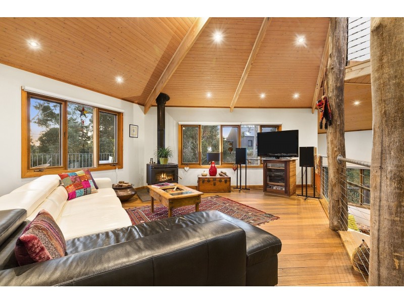 25 Sixth Street, Hepburn Springs VIC 3461