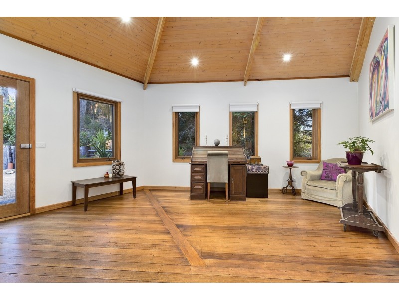 25 Sixth Street, Hepburn Springs VIC 3461