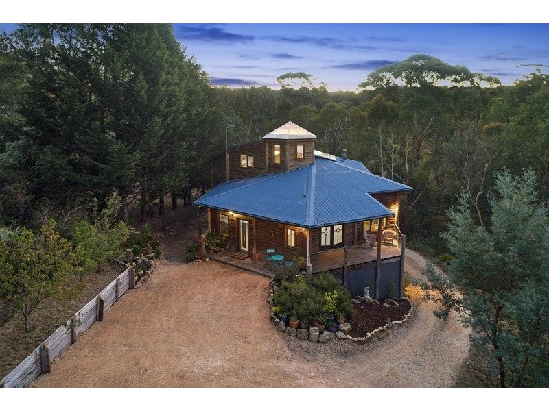 25 Sixth Street, Hepburn Springs VIC 3461