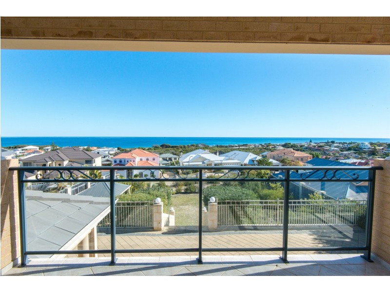 17 Lena Pass, Mindarie WA 6030