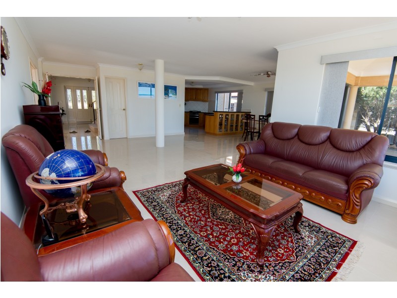 17 Lena Pass, Mindarie WA 6030