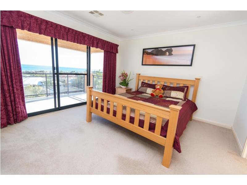 17 Lena Pass, Mindarie WA 6030