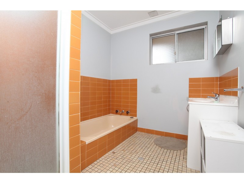 7 Montgomery Street, Beaconsfield WA 6162