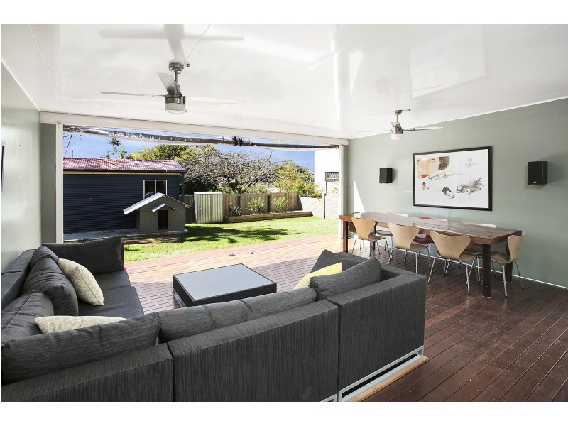 213 Rode Rd, Wavell Heights QLD 4012