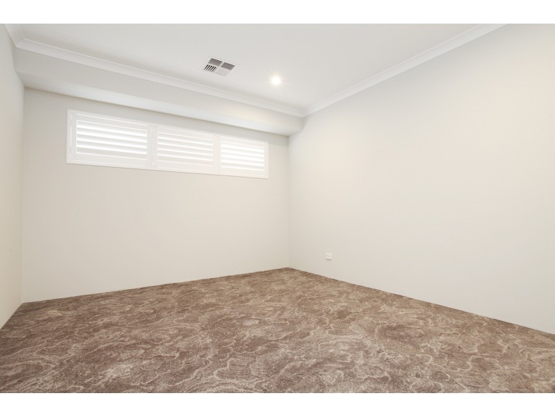 8a Third Avenue, Mandurah WA 6210