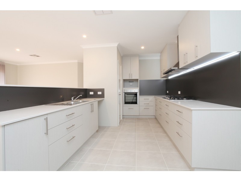 8a Third Avenue, Mandurah WA 6210