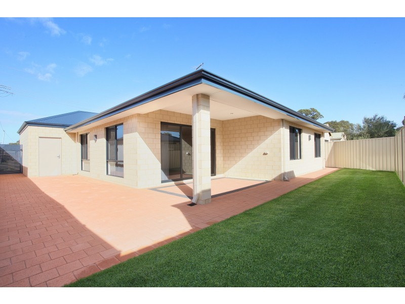 8a Third Avenue, Mandurah WA 6210
