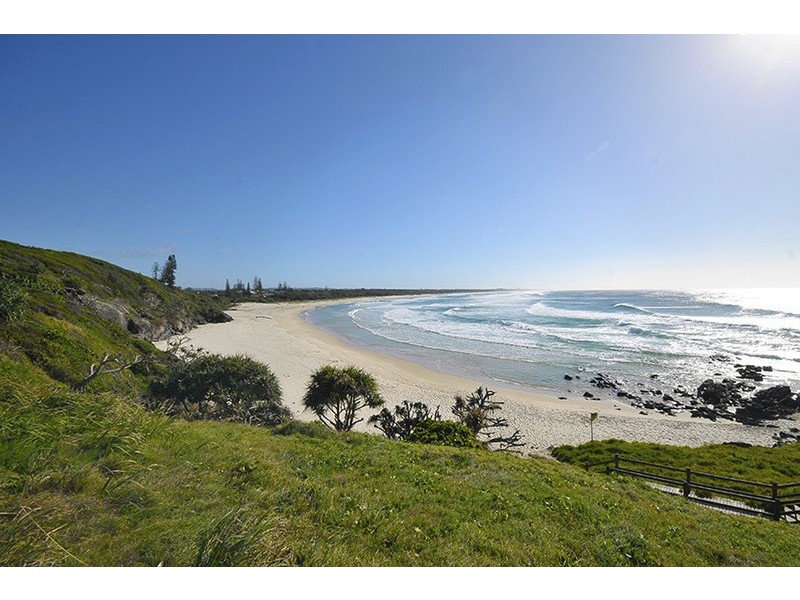 48 Poinciana Aveune, Bogangar NSW 2488