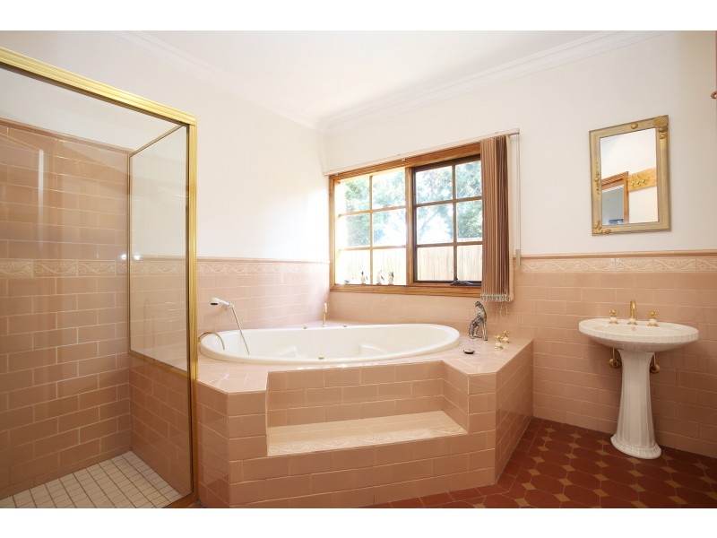 12 Blackwood Court, Frankston South VIC 3199