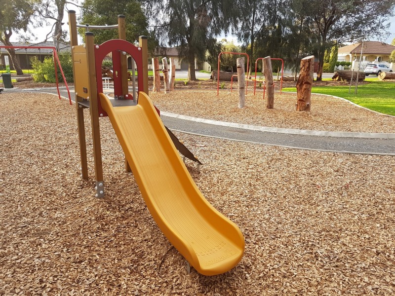 1 Melinda Crescent, Paradise SA 5075