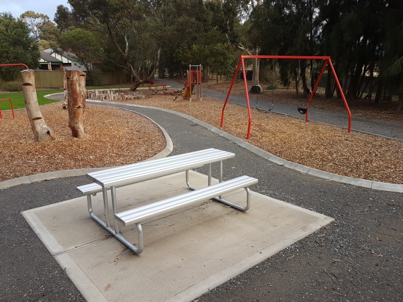 1 Melinda Crescent, Paradise SA 5075