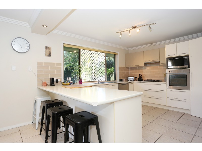 5 Sellens Court, Ningi QLD 4511