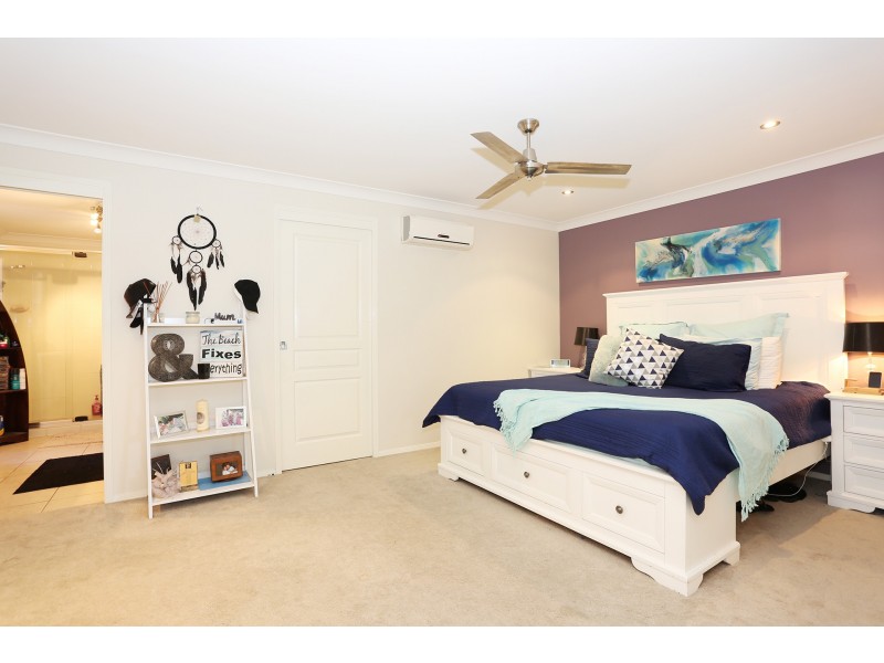 5 Sellens Court, Ningi QLD 4511