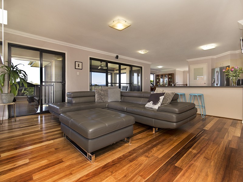 33 Whittome Esplanade, Murrumba Downs QLD 4503