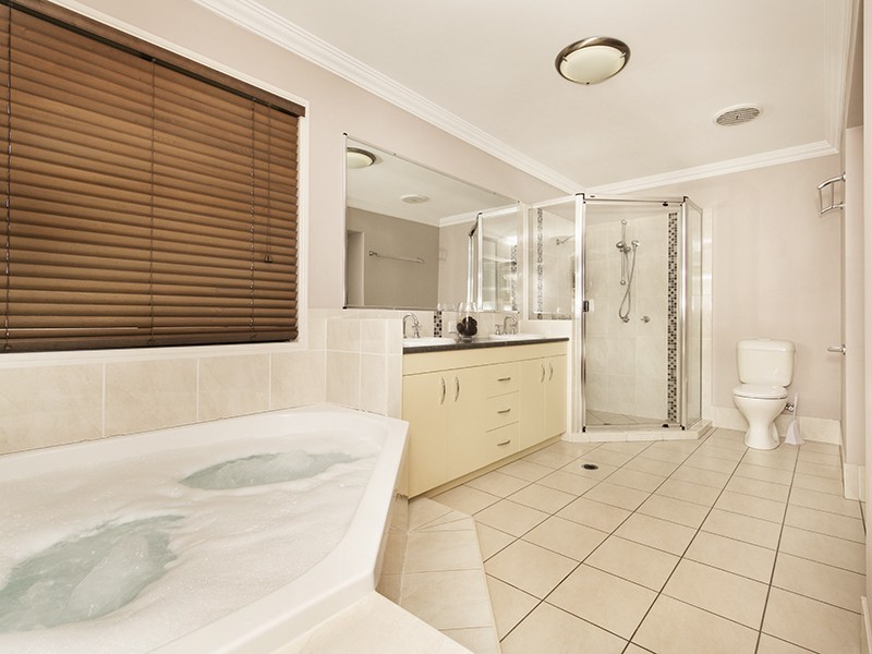 33 Whittome Esplanade, Murrumba Downs QLD 4503