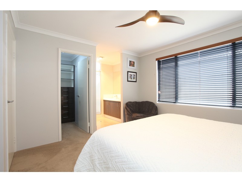 39 Allatoona Ave, Golden Bay WA 6174