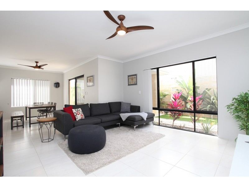 39 Allatoona Ave, Golden Bay WA 6174