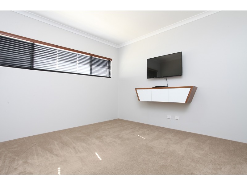 39 Allatoona Ave, Golden Bay WA 6174