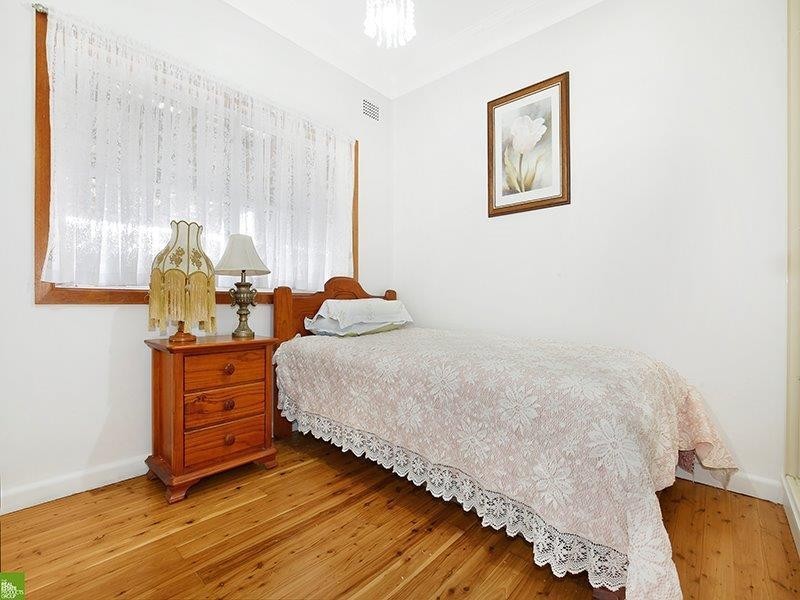 84 Dumfries Avenue, Mount Ousley NSW 2519