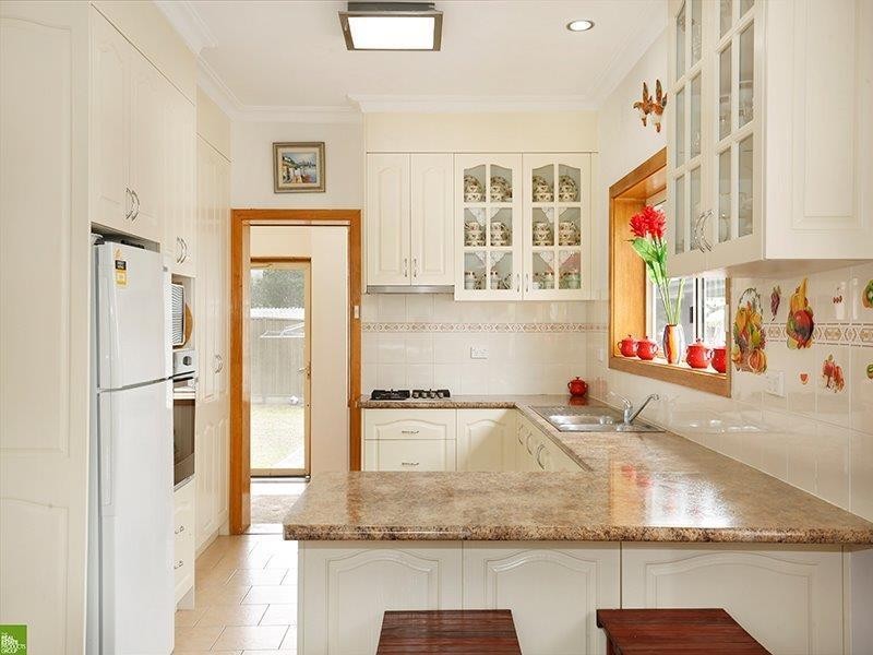 84 Dumfries Avenue, Mount Ousley NSW 2519