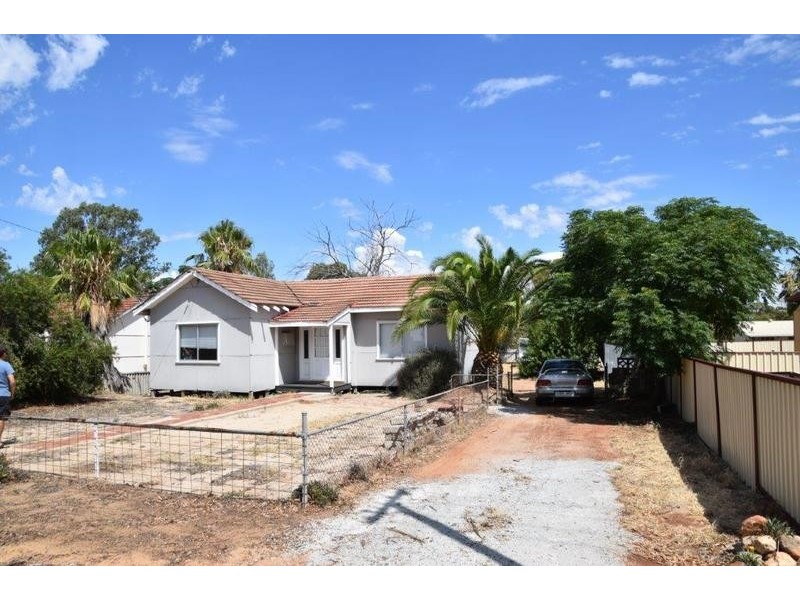 48 Murphy Street, Quairading WA 6383