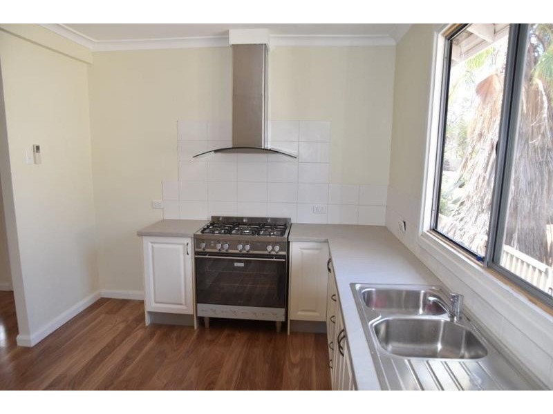 48 Murphy Street, Quairading WA 6383