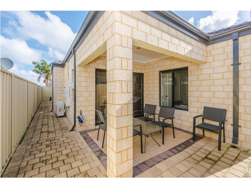30C Tuckfield Way, Nollamara WA 6061
