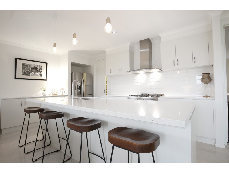 27 Munro Mews, Bannockburn VIC 3331