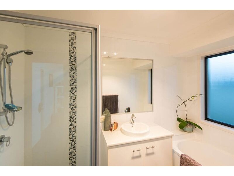 5 Dixon Court, Mooloolah Valley QLD 4553