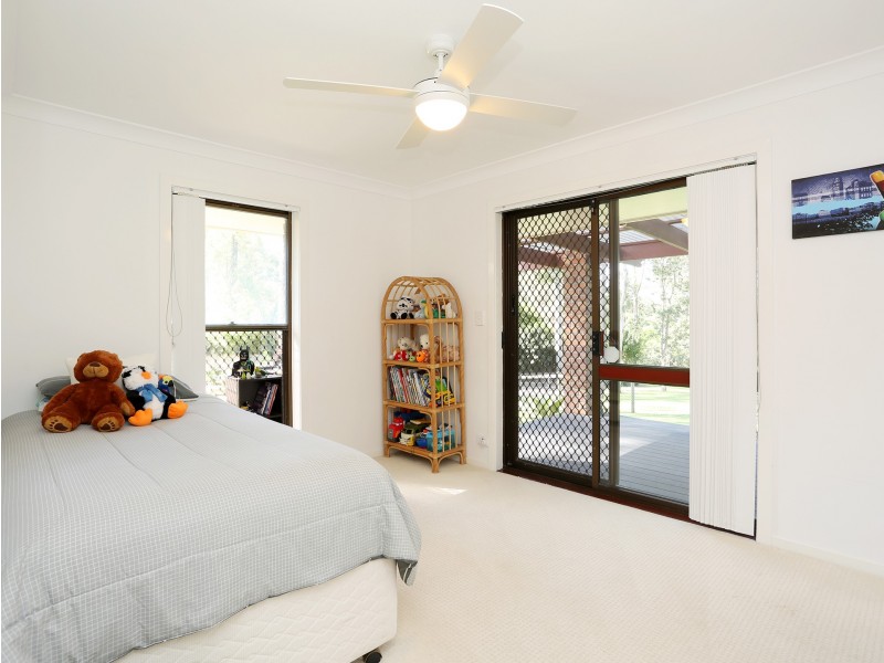 4 Mooralla Street, Tallai QLD 4213