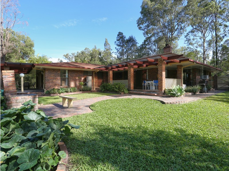 4 Mooralla Street, Tallai QLD 4213