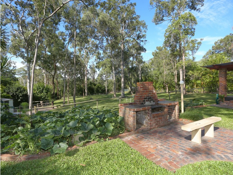 4 Mooralla Street, Tallai QLD 4213