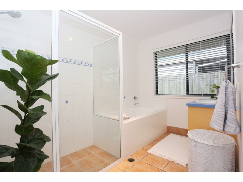 26 Satinash Place, Mudjimba QLD 4564