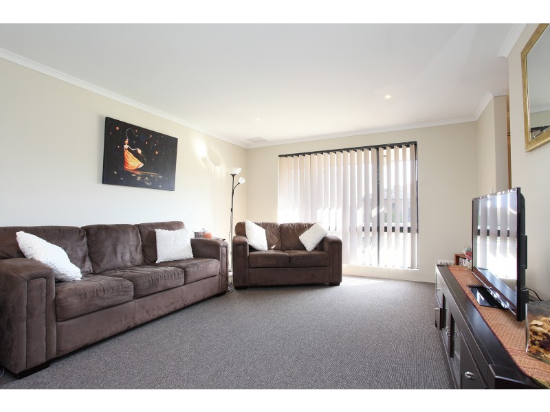 21 Kartner Road, Tapping WA 6065