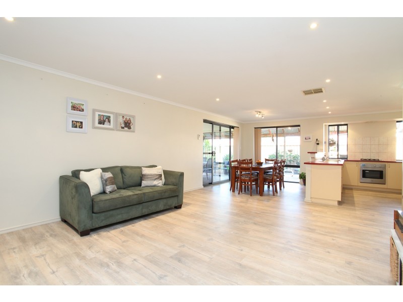 21 Kartner Road, Tapping WA 6065