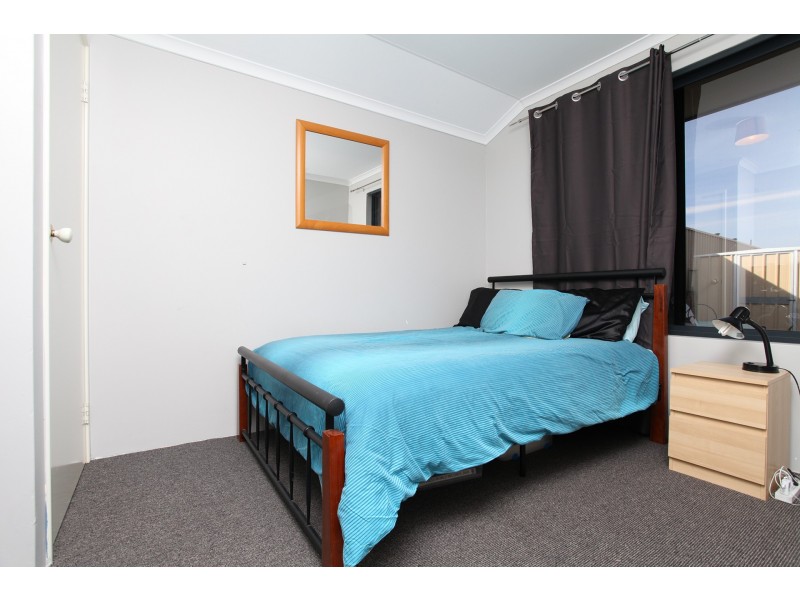 21 Kartner Road, Tapping WA 6065