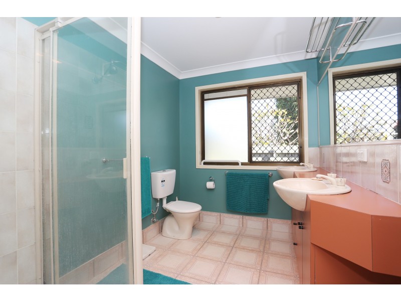 8 Bloodwood Court, Rothwell QLD 4022