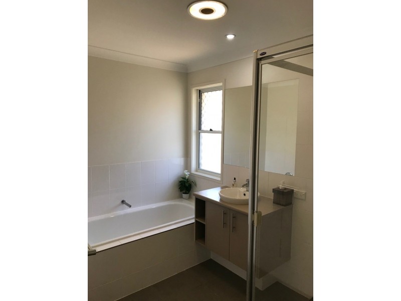 22 Plumer Street, Wellington Point QLD 4160