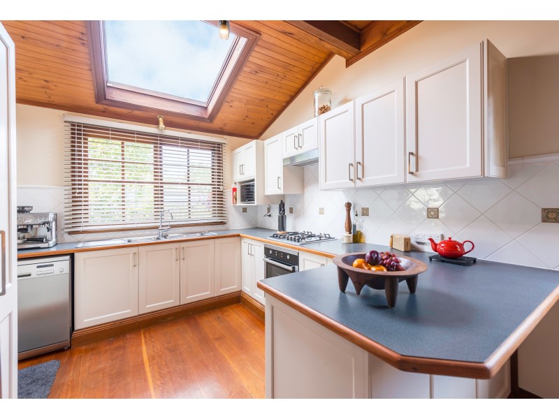 7 Marlin Place, Sussex Inlet NSW 2540