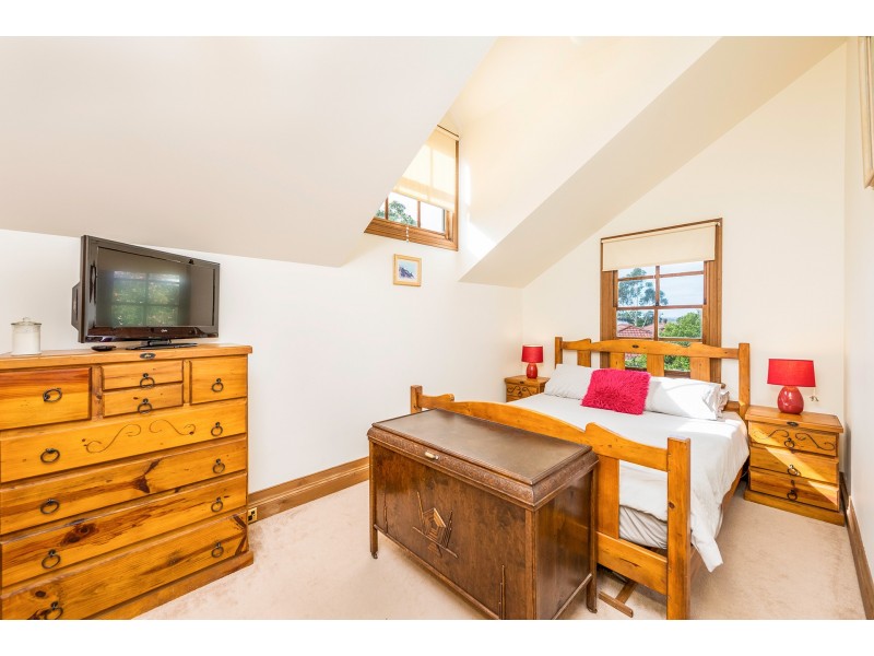 7 Marlin Place, Sussex Inlet NSW 2540