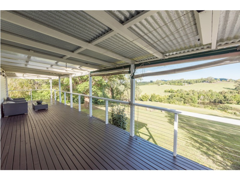 25 Angus Crescent, Kureelpa QLD 4560