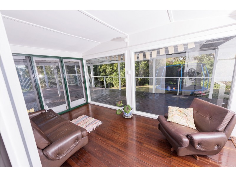 25 Angus Crescent, Kureelpa QLD 4560