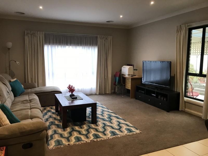 3 Jess Way, Sebastopol VIC 3356