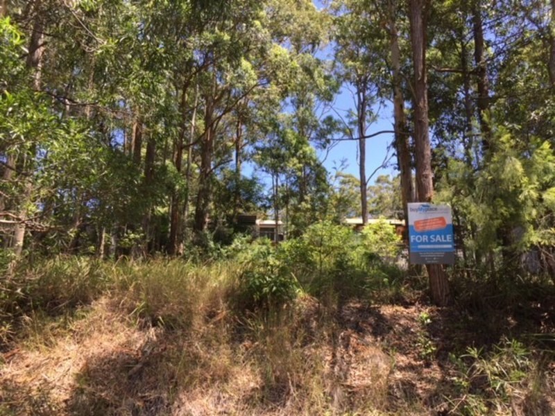 17 Charles Street, Smiths Lake NSW 2428