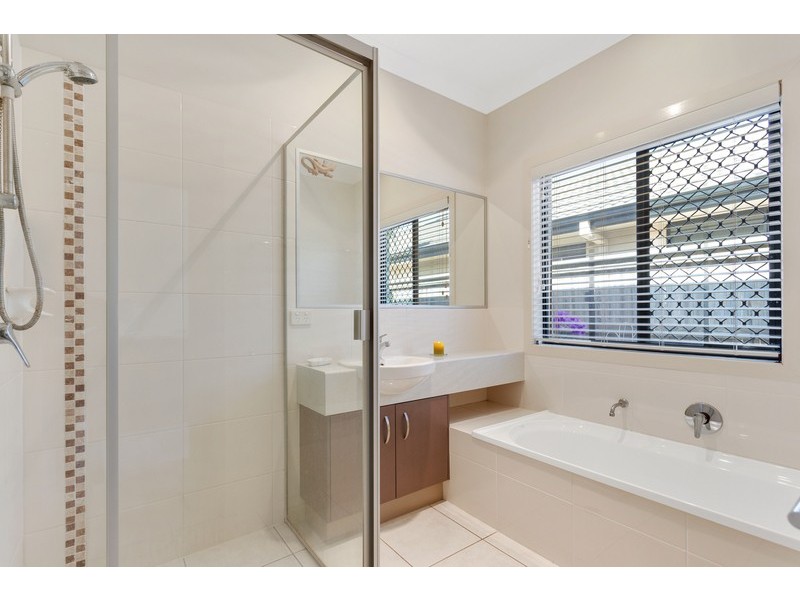 12 Alicia Circuit, Little Mountain QLD 4551