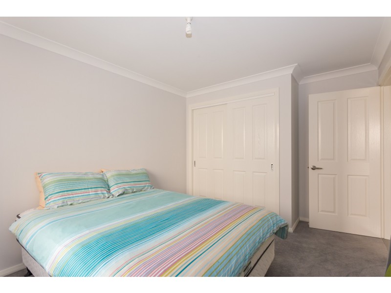 9 Downey Crescent, Orange NSW 2800