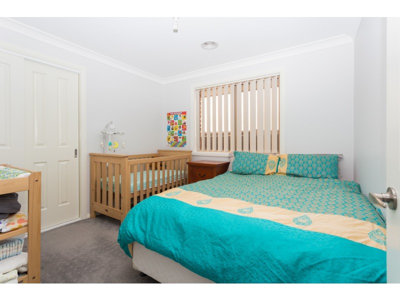 9 Downey Crescent, Orange NSW 2800