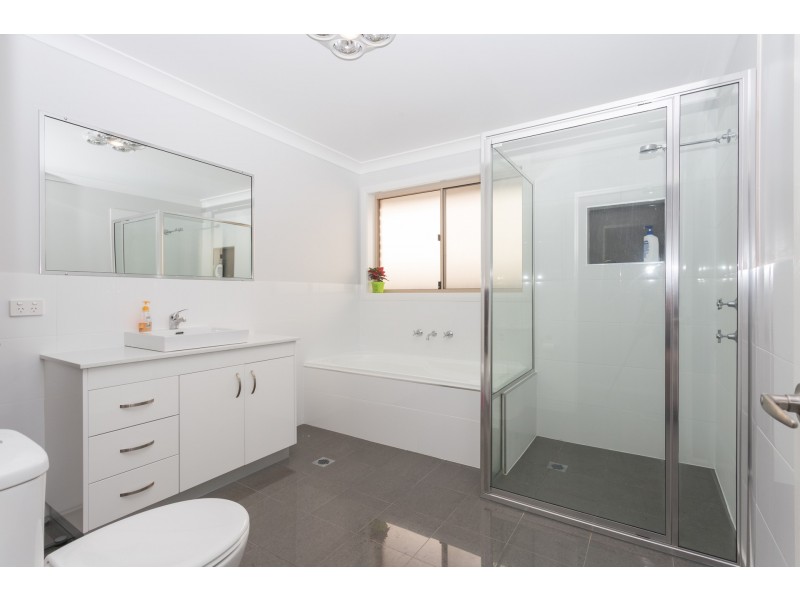 9 Downey Crescent, Orange NSW 2800