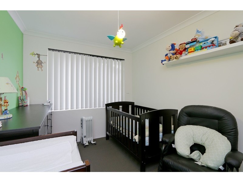 4 Opal Way, Wellard WA 6170