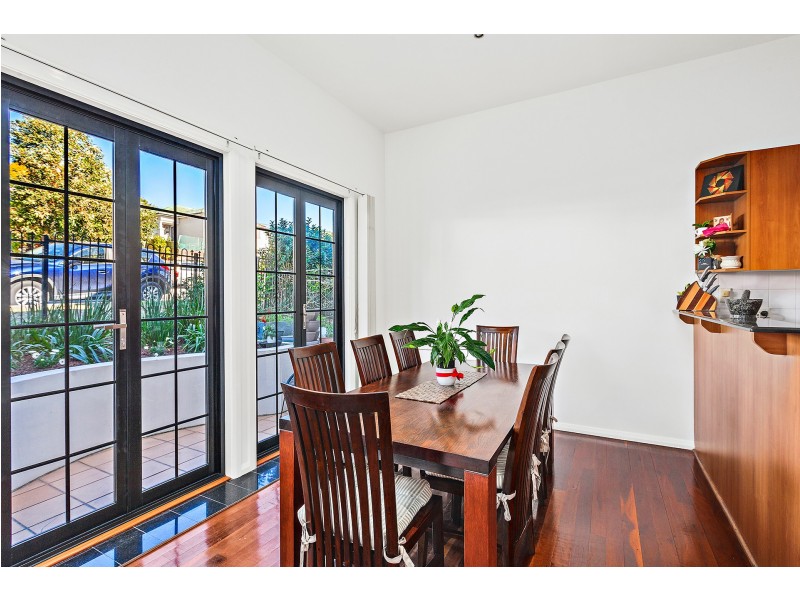 2/44-46 Rowland Avenue, Wollongong NSW 2500